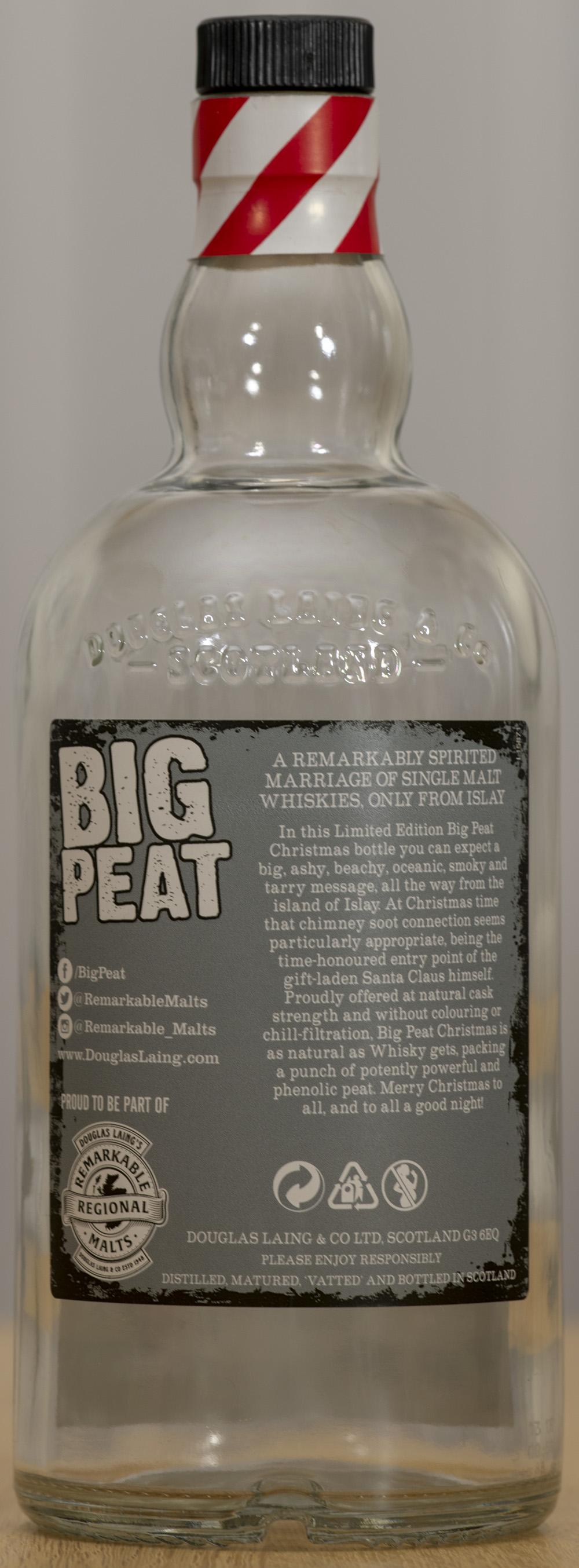 Billede: PHC_1567 - Big Peat Christmas Edition 2018 - bottle back.jpg