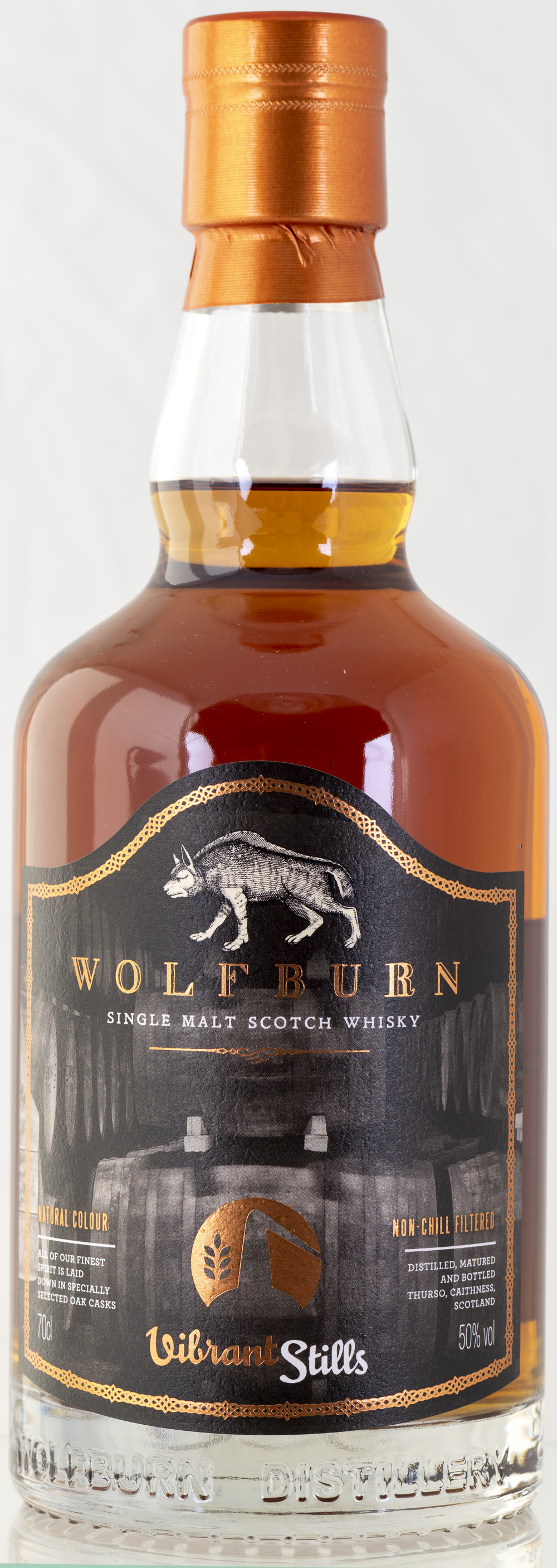 Billede: PHC_2208 - Wolfburn Vibrant Stills 4 years - bottle front.jpg