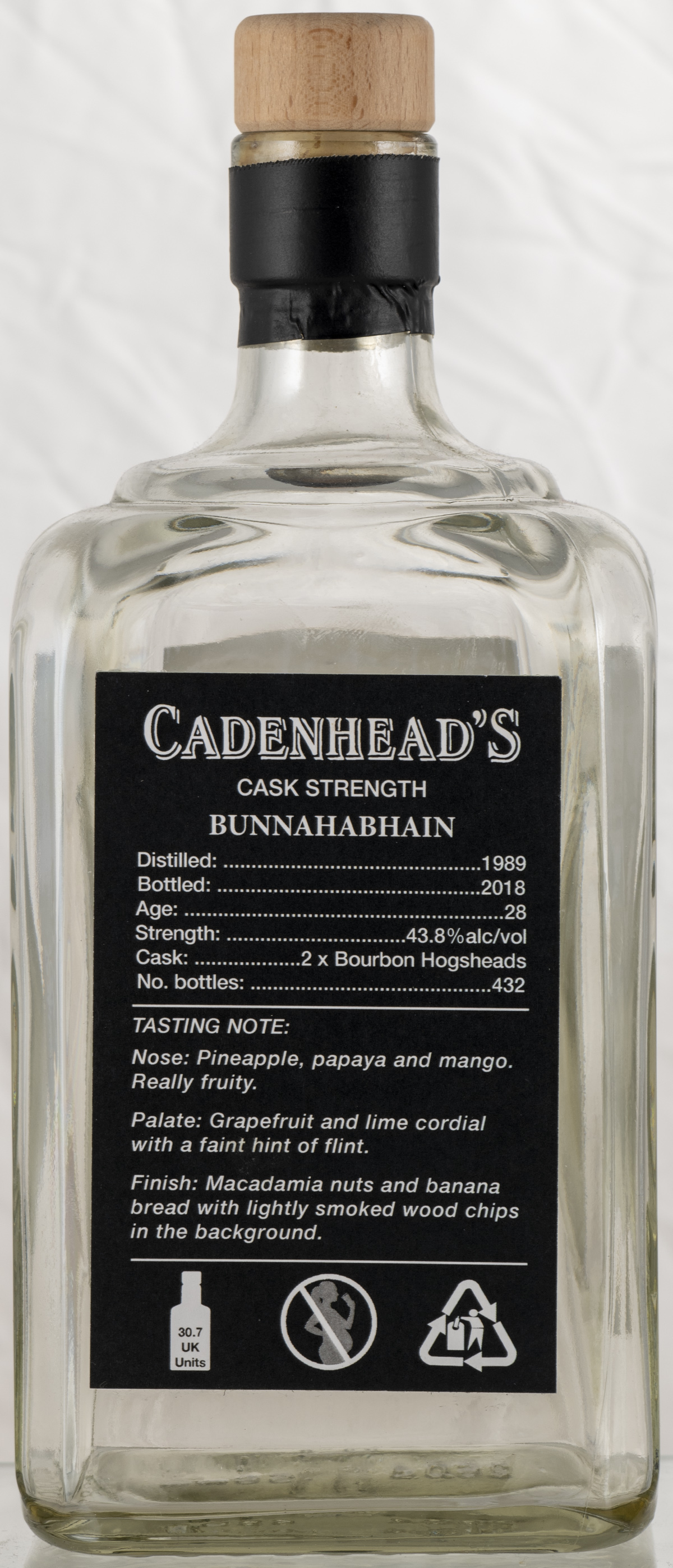 Billede: PHC_4072 - Cadenhead Bunnahabhain 28 - bottle back.jpg