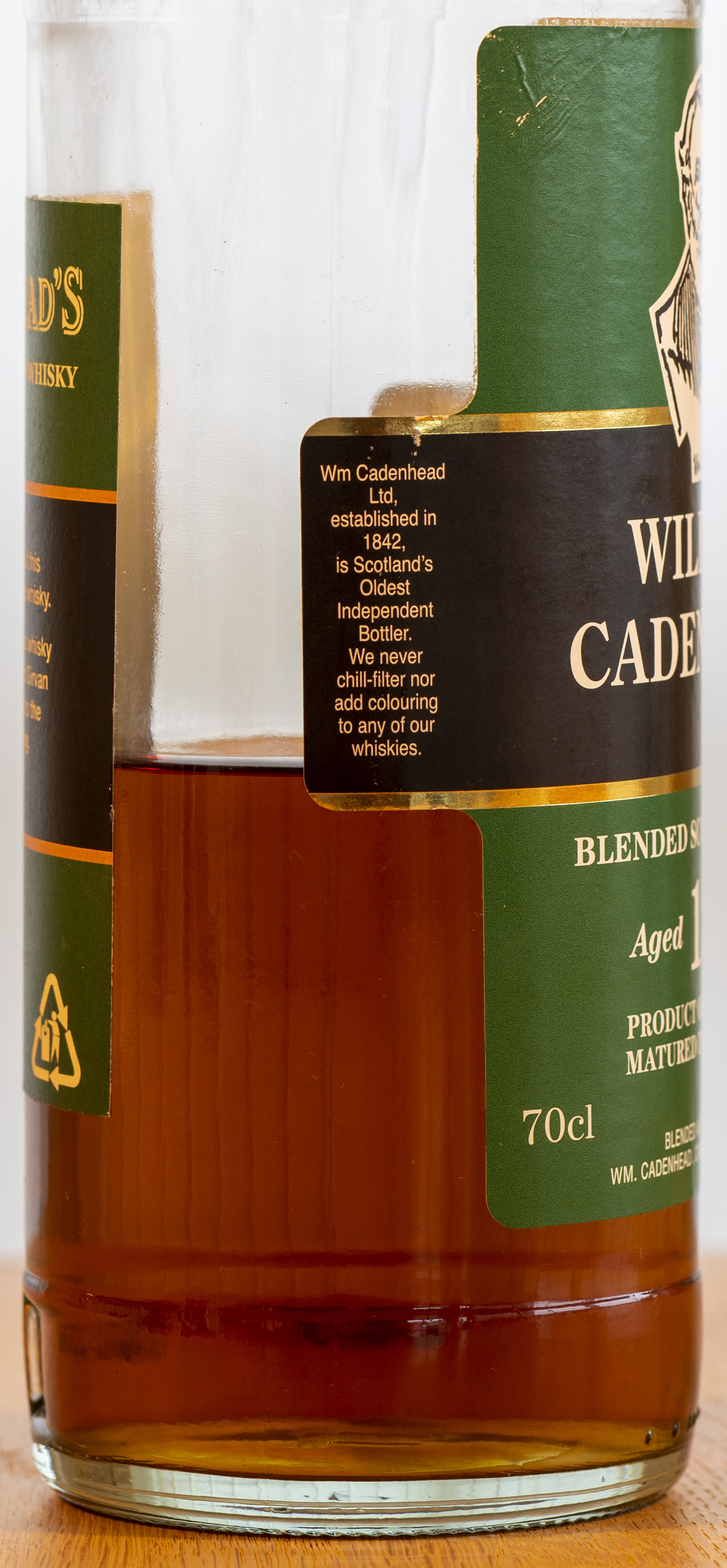 Billede: PHC_3874 - William Cadenhead Blended Scotch Whisky 12y - left side.jpg