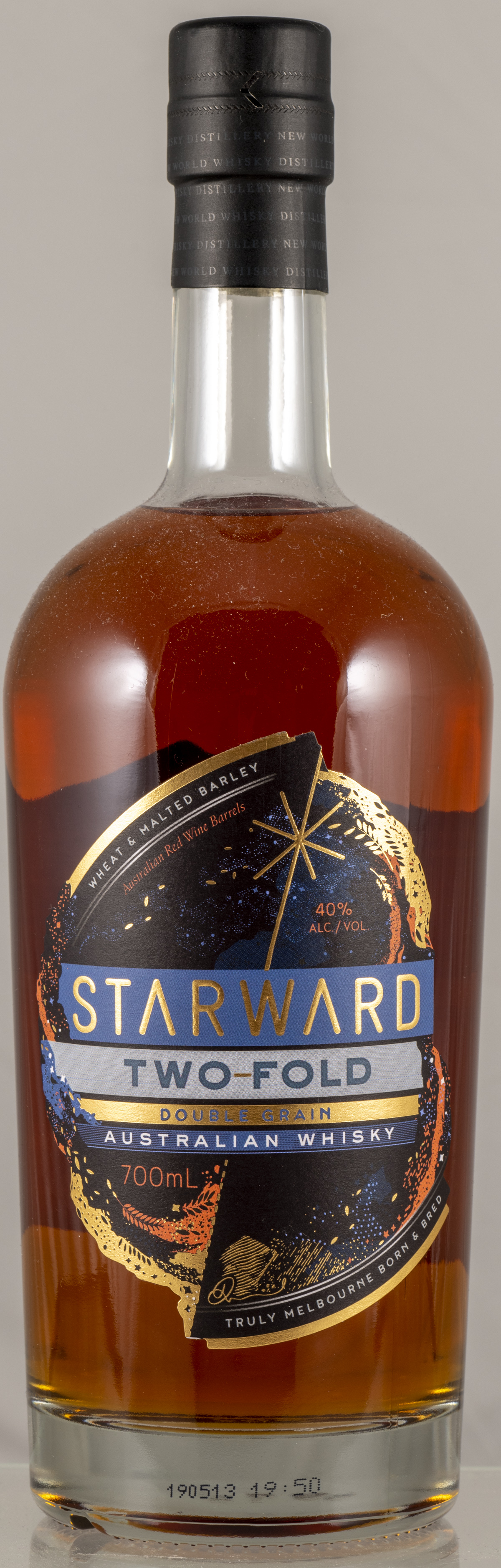 Billede: PHC_6991 - Starward Two Fold - bottle front.jpg
