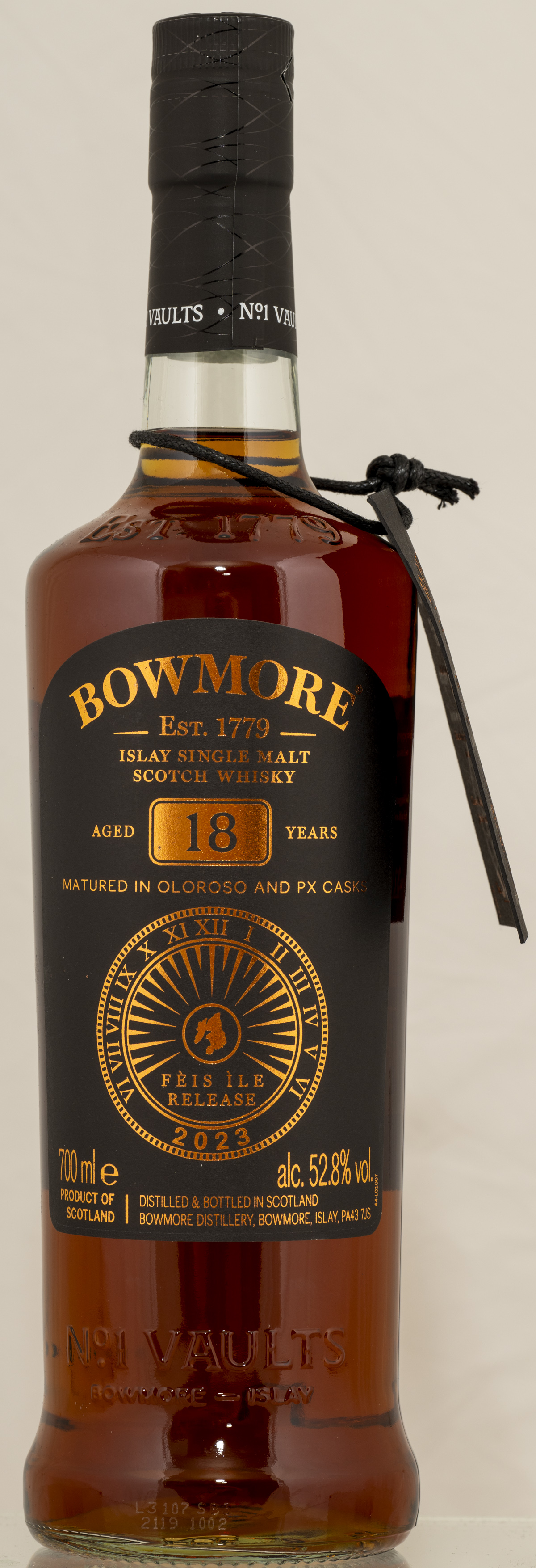 Billede: NZ8_6661 - Bowmore 18 Feis Isle 2023 - bottle front.jpg